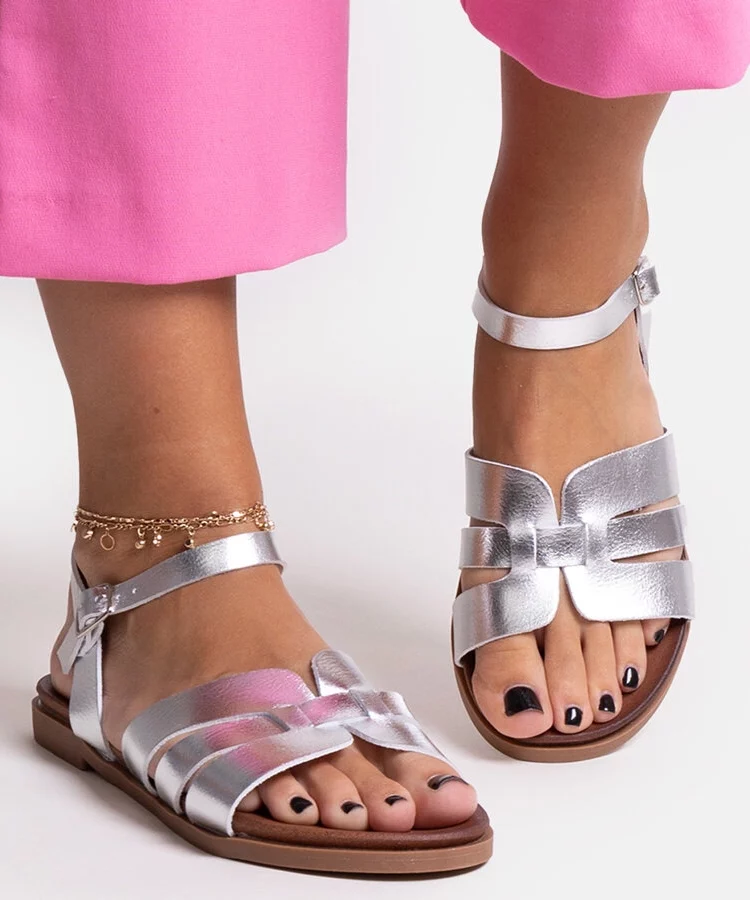 Srebrne sandałki z eco skóry Fernandania