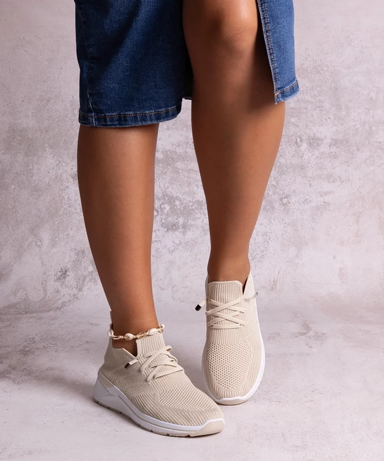 Beżowe wsuwane sneakersy Gaberla