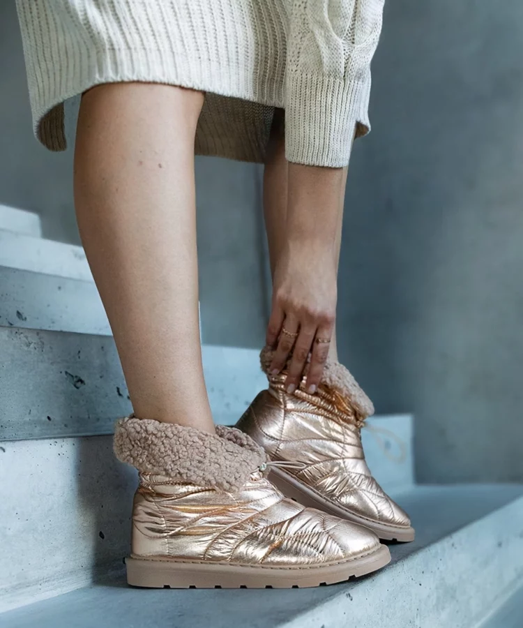 Złote ocieplane śniegowce ze ściągaczem Caellita