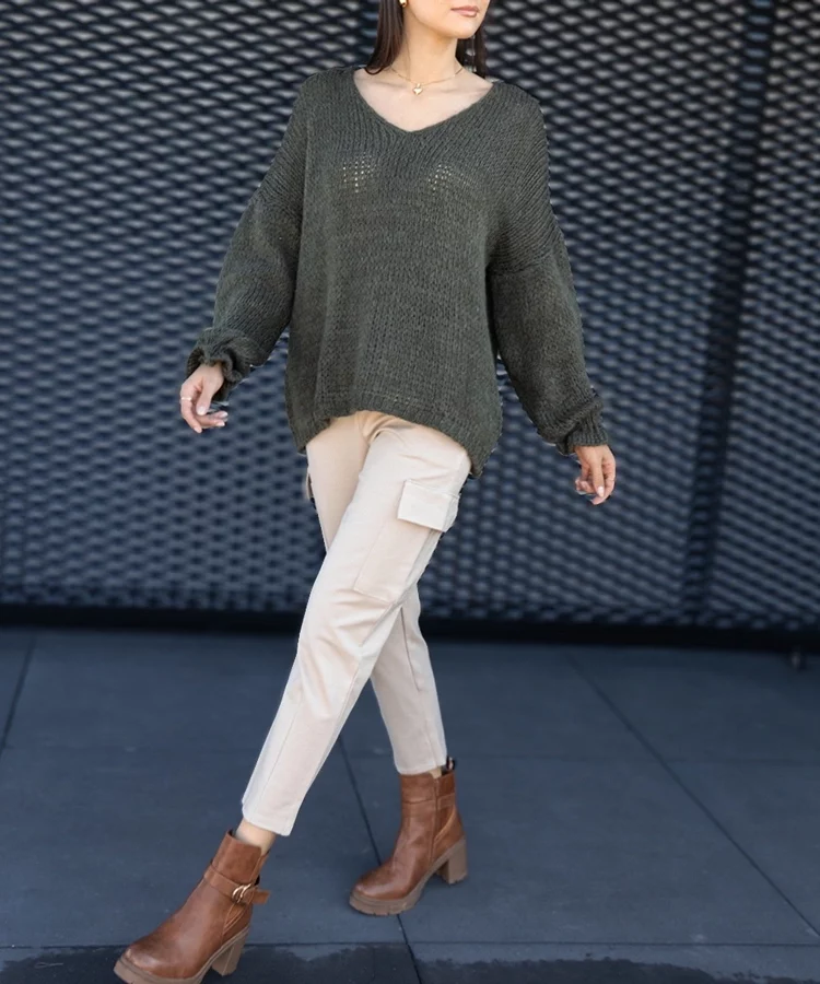 Beżowe spodnie typu bojówki z naszytymi kieszeniami Nuala