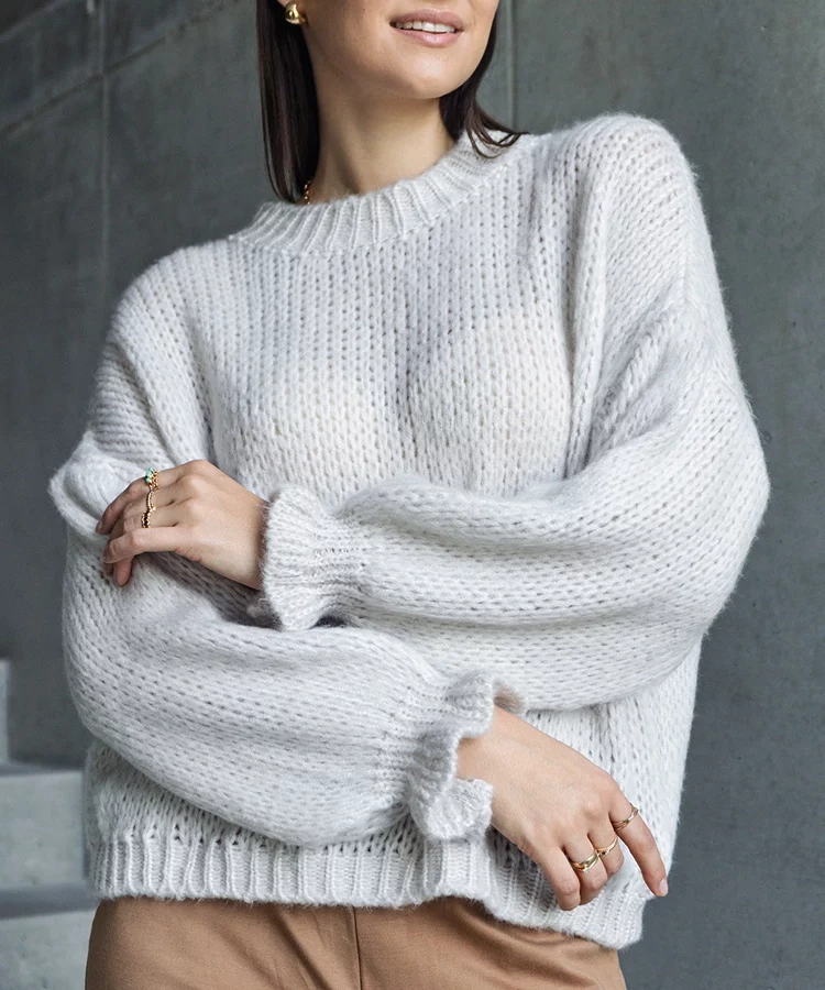 Beżowy asymetryczny sweterek Castia