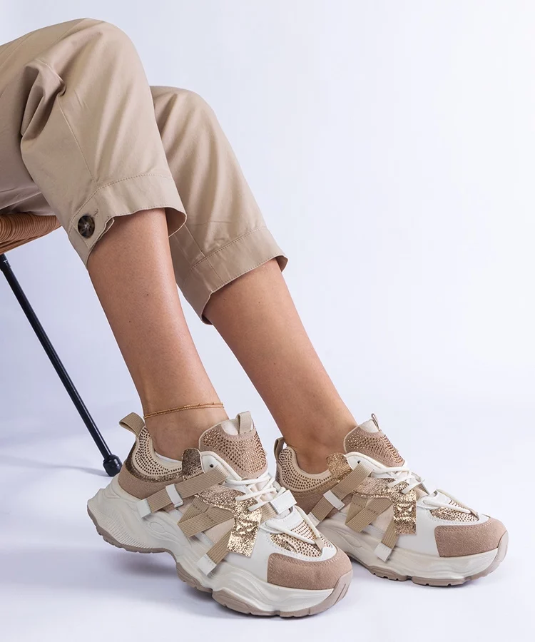 Beżowe sneakersy ze złotymi wstawkami Candra