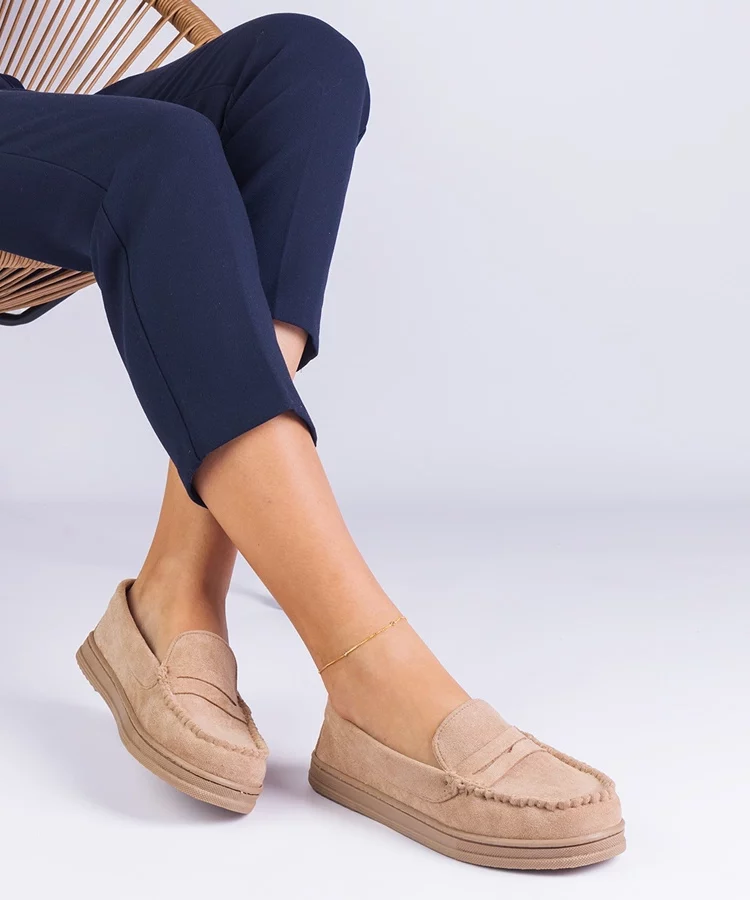 Beżowe damskie mokasyny z ekozamszu Sevilia