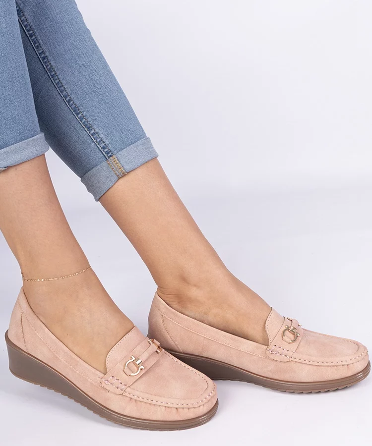 Różowe mokasyny damskie na koturnie Sameri