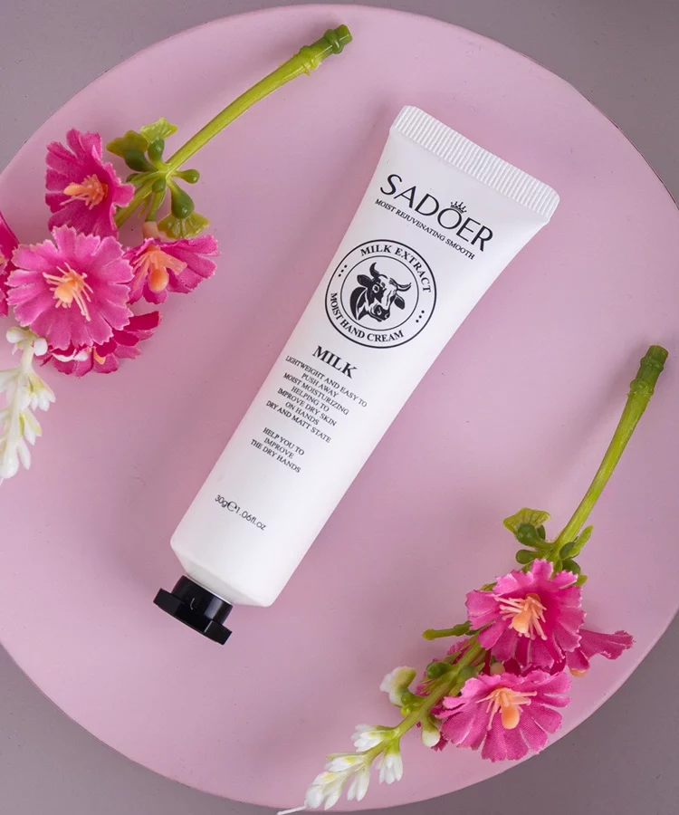 Nawilżający krem do rąk SADOER Milk Extract 30 g