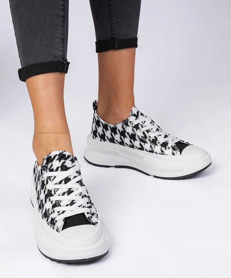 Biało-czarne damskie trampki materiałowe Katerin