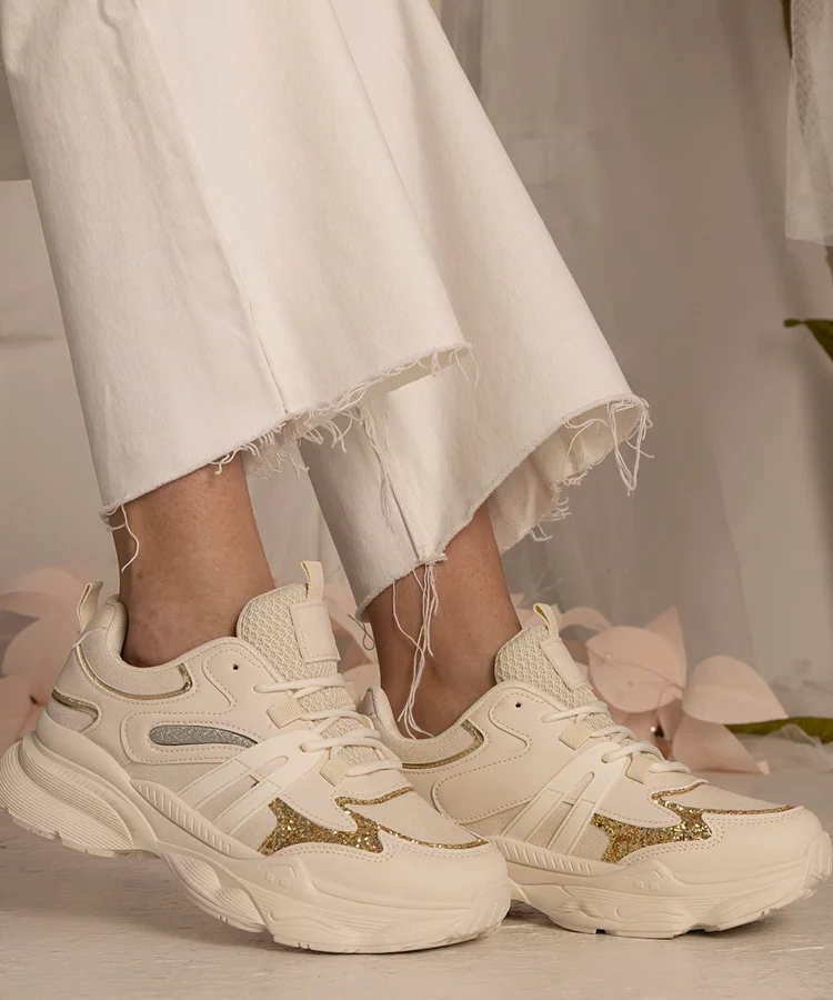 Beżowe sneakersy damskie sportowe z brokatem Maleda