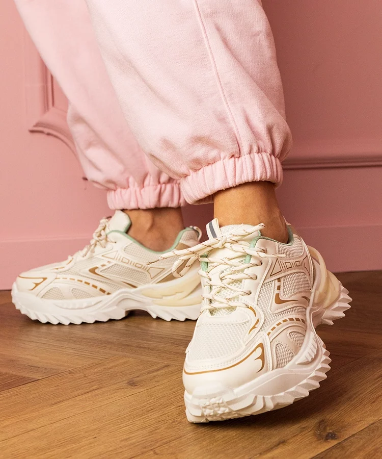 Beżowe sneakersy sportowe na grubej podeszwie Lirana