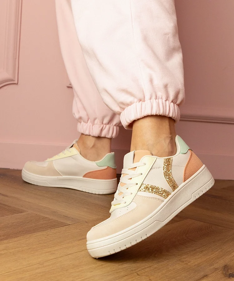 Beżowe sneakersy trampki zdobione brokatem Blona