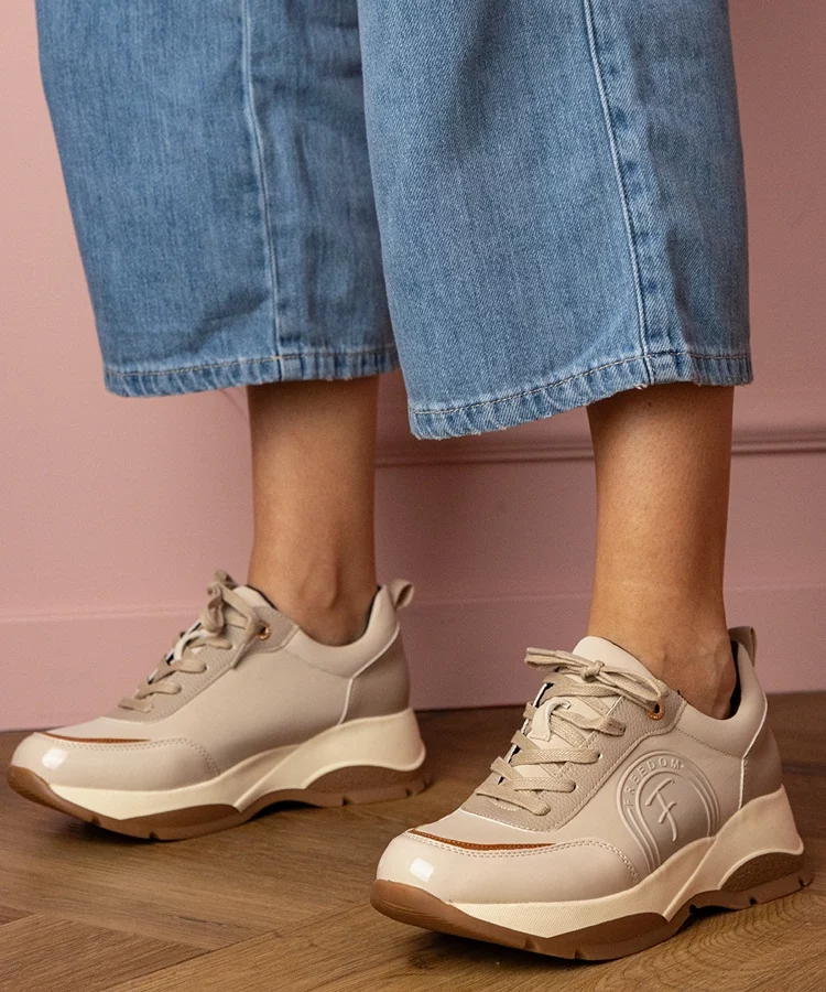 Beżowe sportowe sneakersy damskie Wener