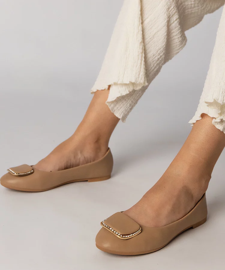 Brązowe balerinki damskie z cyrkoniami Bejla