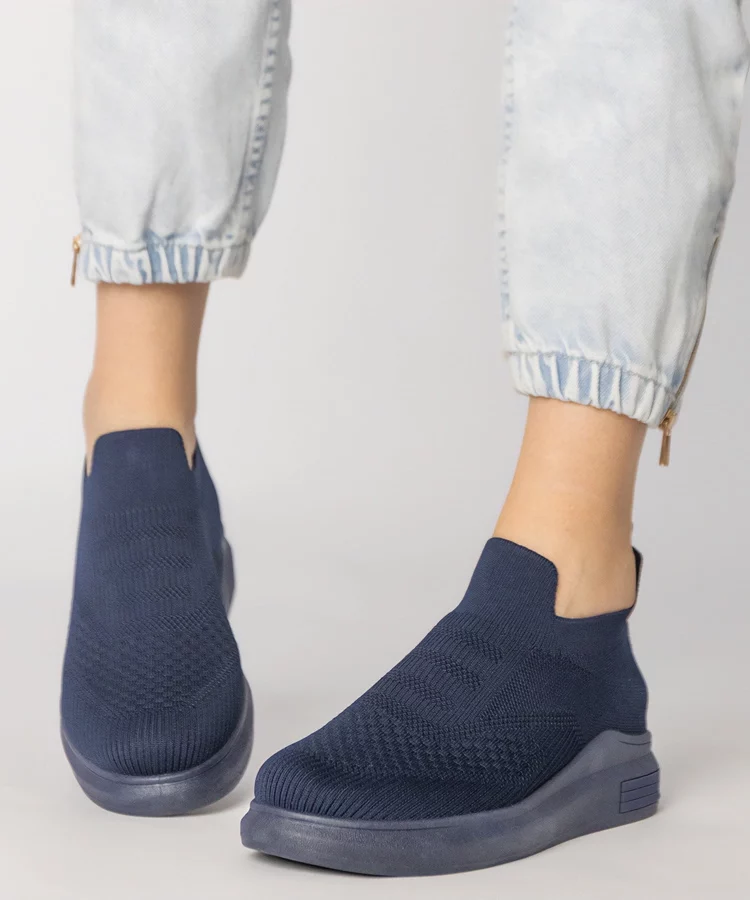 Granatowe sneakersy skarpetkowe wsuwane Merinsa