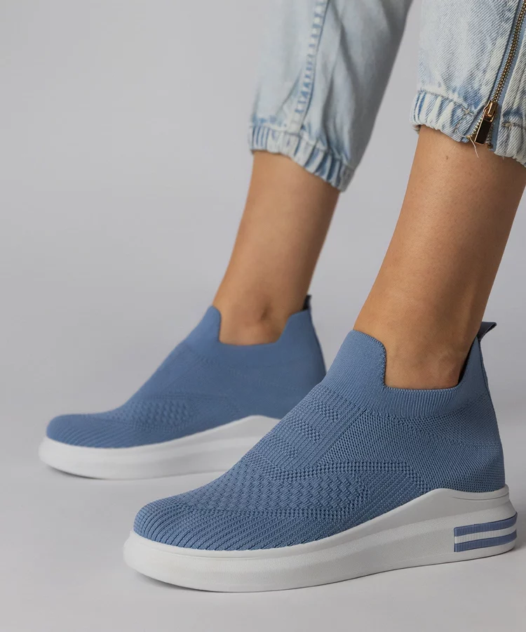 Niebieskie sneakersy skarpetkowe wsuwane Merinsa