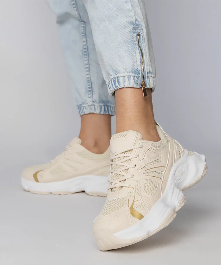 Beżowe sneakersy sportowe na masywnej podeszwie Klarris