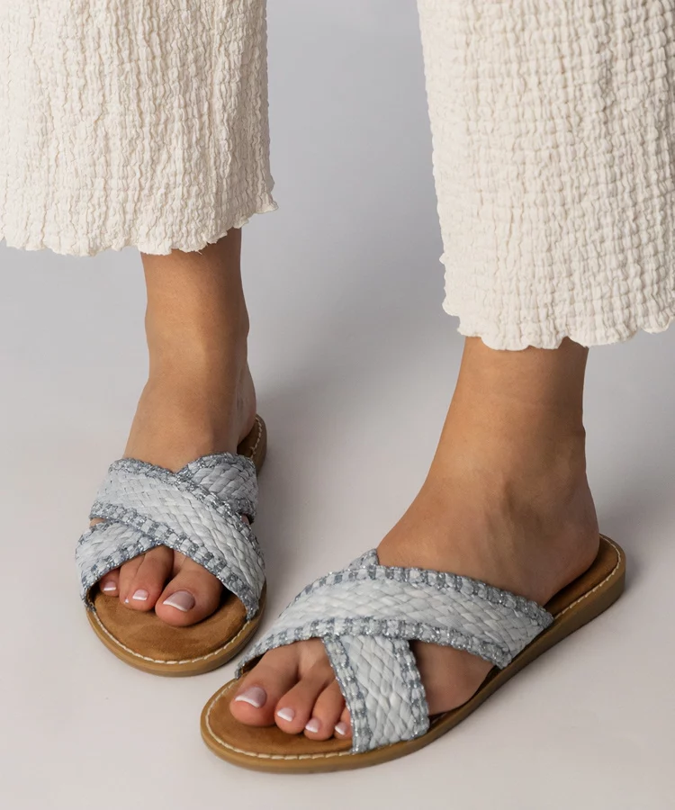 Niebieskie klapki damskie plecione Ellinara