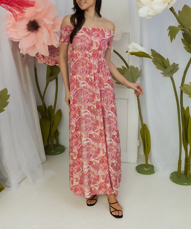 Różowa sukienka z marszczeniem Venezia