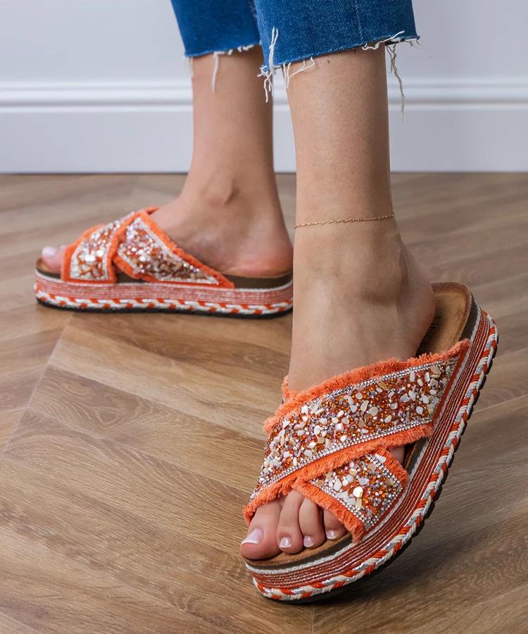 Pomarańczowe klapki z cyrkoniami na paskach Kelara