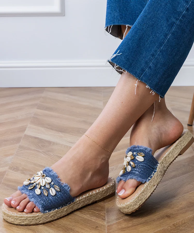 Niebieskie klapki espadryle plecione z muszelkami Morsa