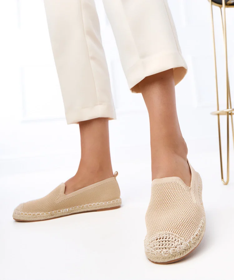 Beżowe espadryle na platformie Luna