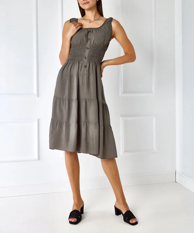 Ciemnozielona sukienka na ramiączkach Masaew