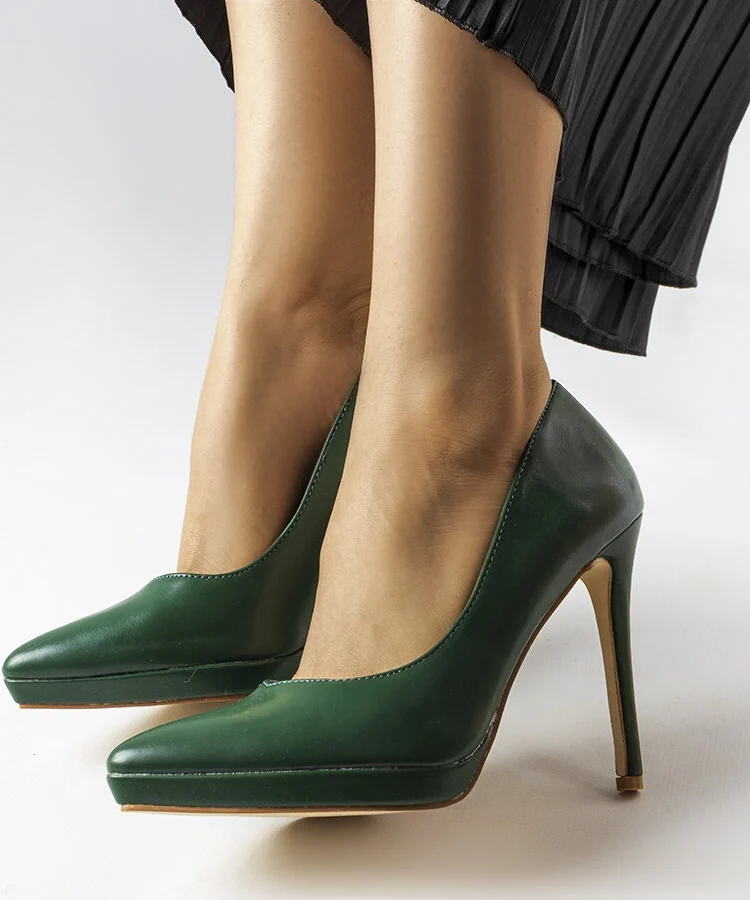 Ciemnozielone klasyczne szpilki Kristin