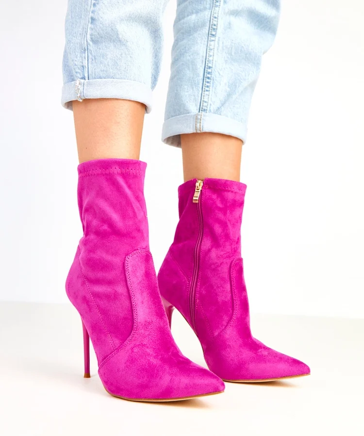 Fioletowe botki z zamszowym wykończeniem na szpilce Nanila