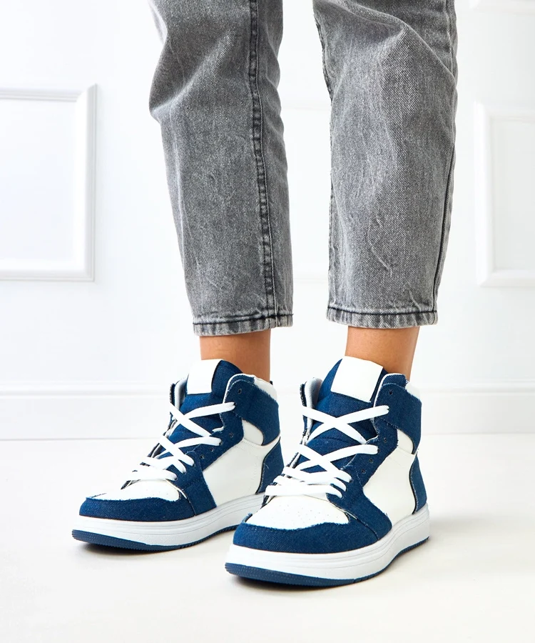 Wysokie sneakersy za kostkę z ciemnym jeansowym motywem Kasna