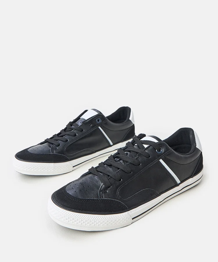 Czarne trampki męskie z białymi wstawkami William