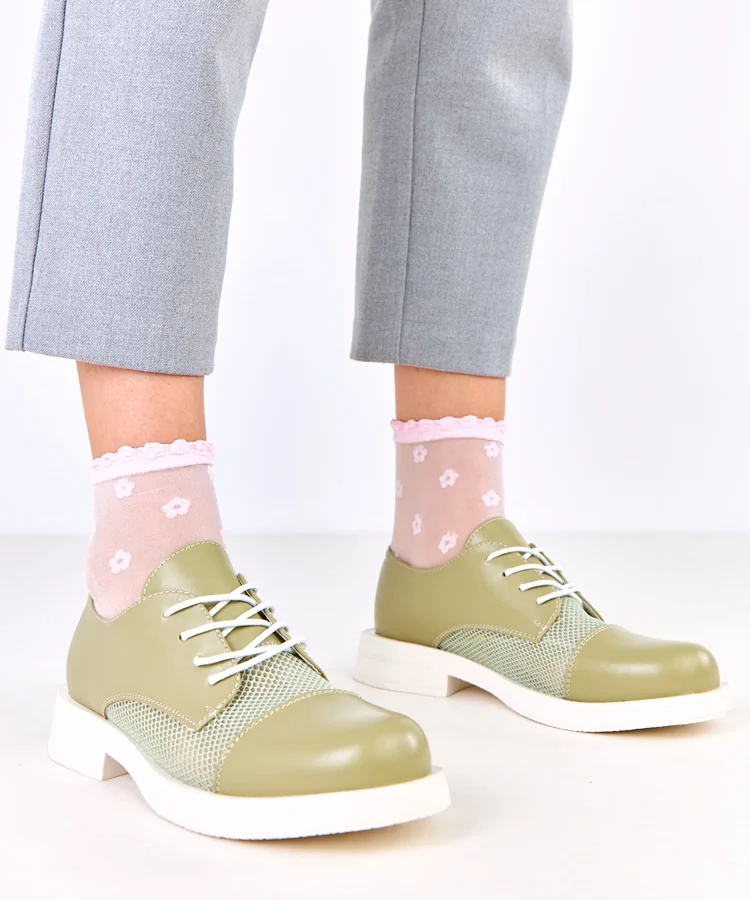 Zielone półbuty damskie z siateczką na cholewce Moris