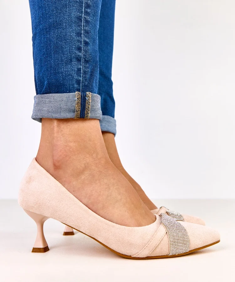 Beżowe czółenka na niskim obcasie z cyrkoniami Tajlana