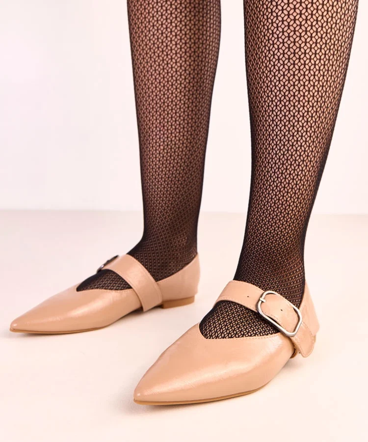 Beżowe baleriny z klamrą Lena