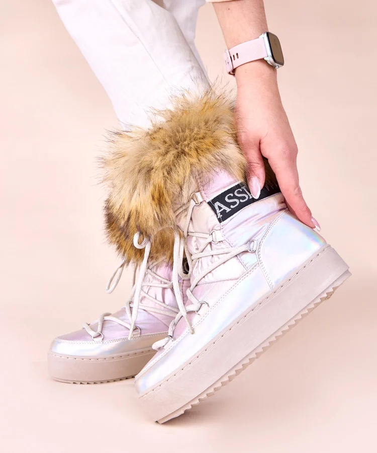 Srebrne śniegowce z różową poświatą wiązane z futerkiem Alison