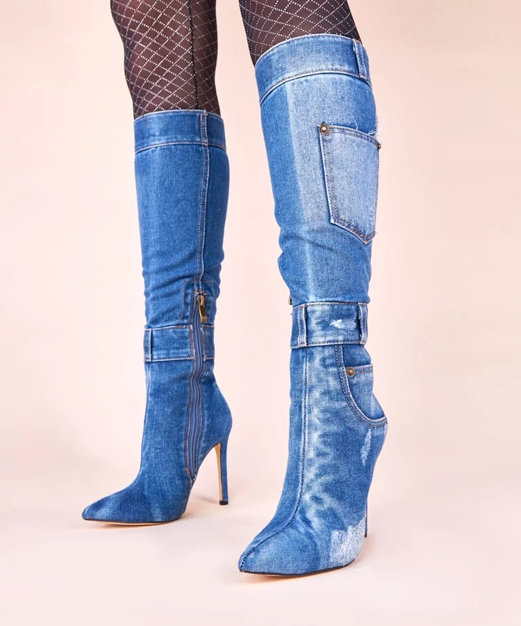 Jeansowe kozaki na szpilce z kieszonkami Sina