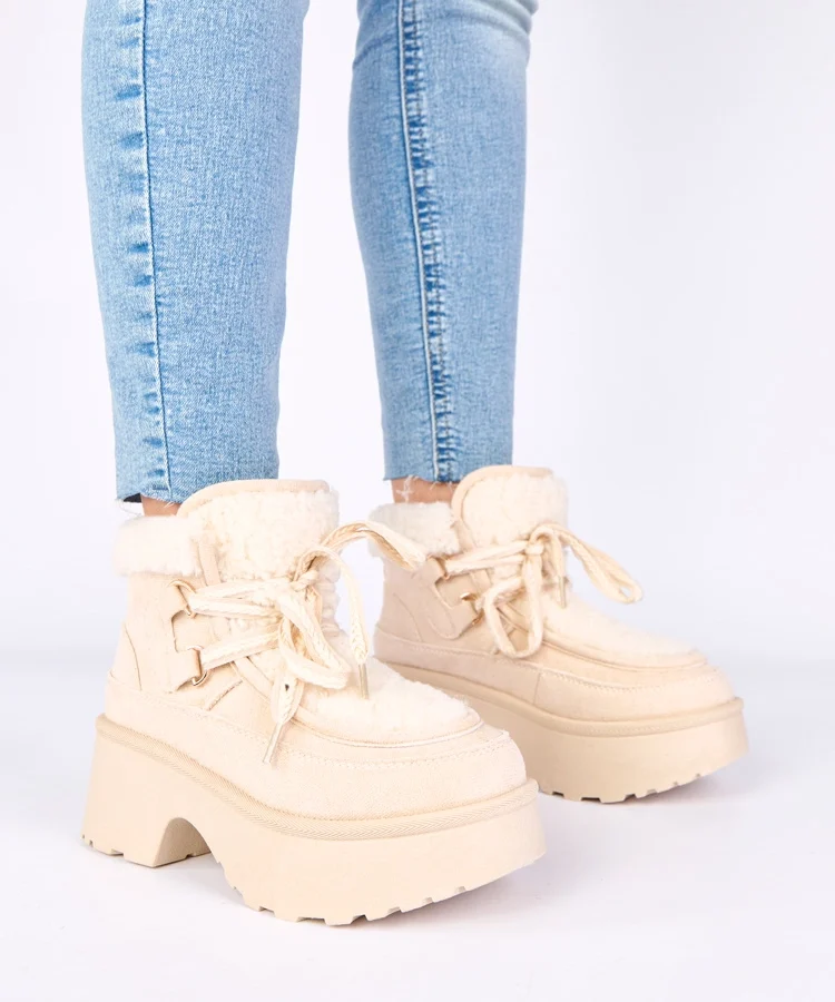 Beżowe śniegowce z futerkiem na platformie Ziza