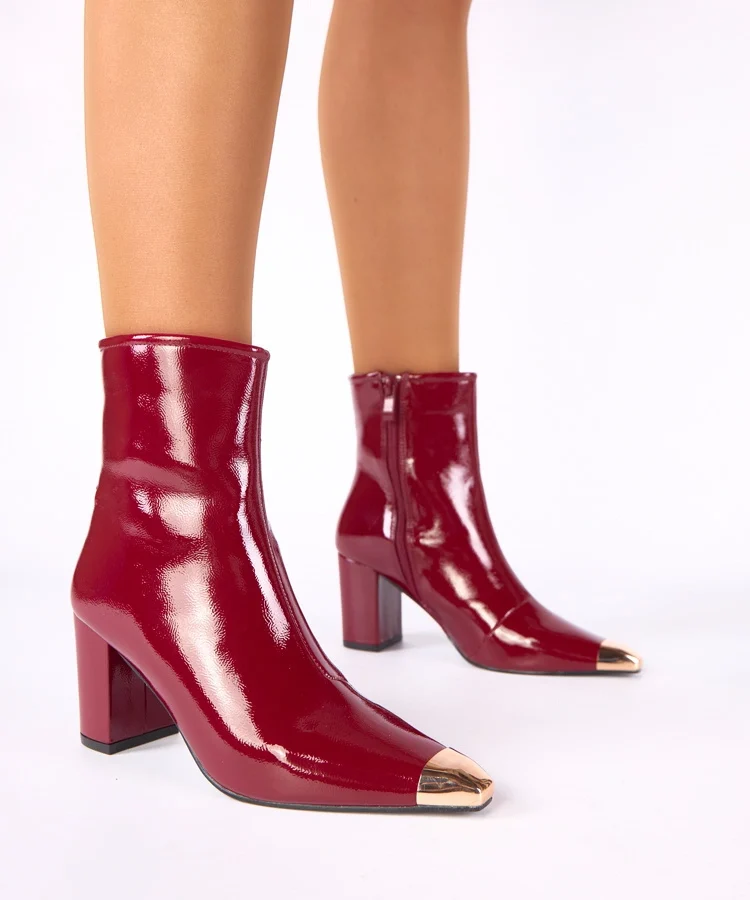 Bordowe botki lakierowane ze złotym noskiem Marilyn