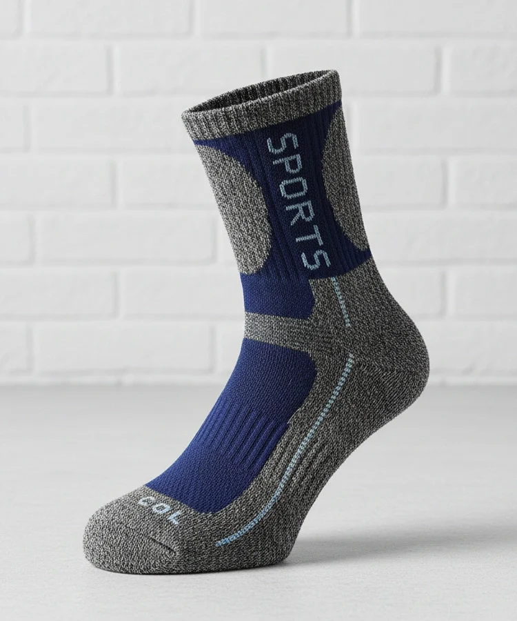 Szare ciepłe skarpetki z granatowym akcentem Siera