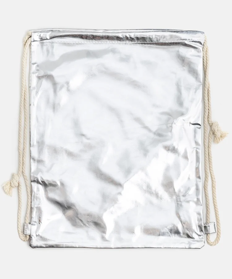 Srebrny plecak Ernesa