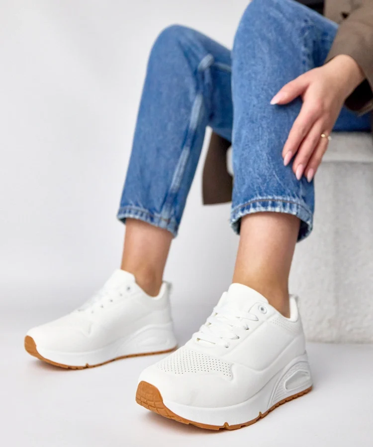 Białe sneakersy na grubej podeszwie Sylvie