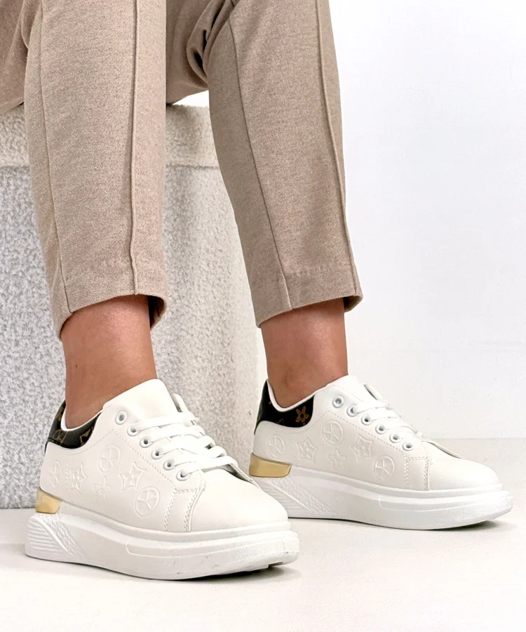 Białe Sneakersy Zdobione Tłoczeniem Peyton