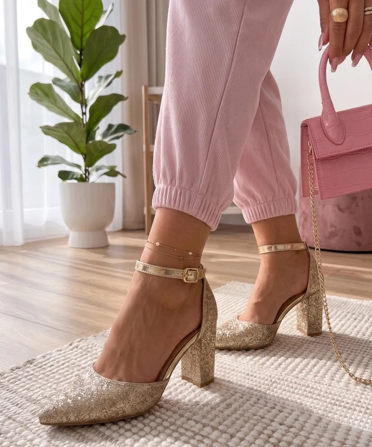 Złote Czółenka Na Słupku Astryda